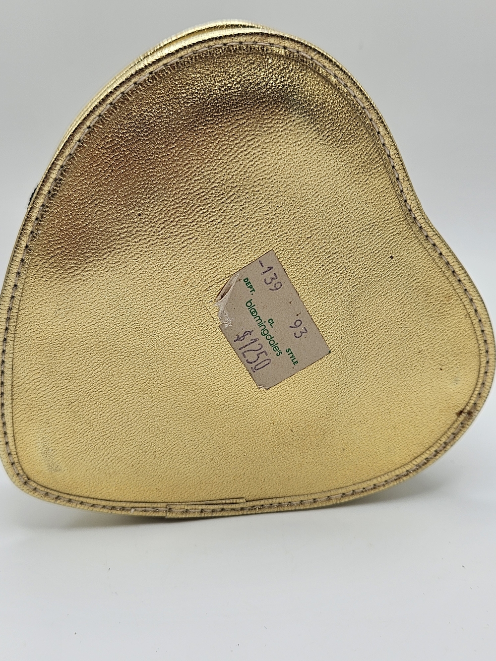 VINTAGE MOSCHINO LOVES YOU Gold Heart Shaped Makeup Clutch Bag READ VTG - Picture 6 of 7
